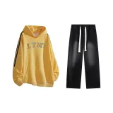 Светло-желтый комплект одежды (Светло-желтый свитшот + Черные джинсы)