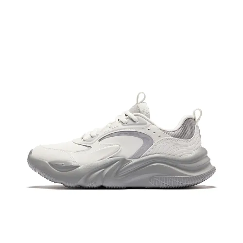 Erke Diffused Heart 3,0 Устойчивый к истиранию Дышащий Легкий Низкий Топ Casual Женский Микрокристалл Белый