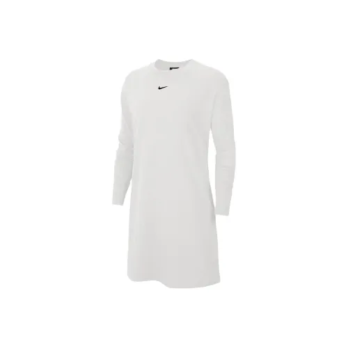 Nike Белый Женские Длинные Платья с Длинными Рукавами