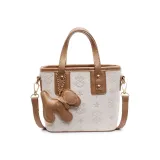 Белый и хаки с шармом