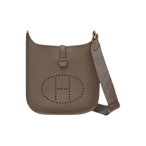 HERMES Evelyne Clemence Bullock Кожа Сумка через плечо Женская 18 этуп слоново-серый