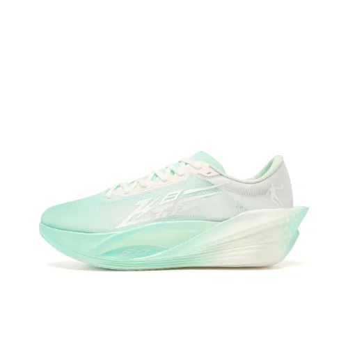 QIAODAN Phantom PB5,0 Беговые кроссовки Низкий топ Jordan Белый Ледяной зеленый Мужской