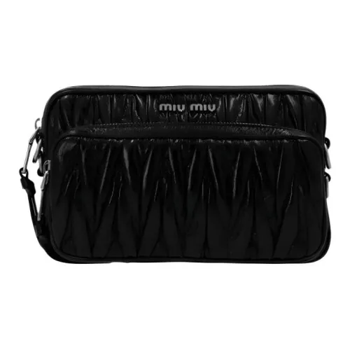 MIU MIU Сумка через плечо из коровьей кожи женская черная