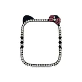 Чёрный с вырезом, украшенный горным хрусталем, котёнок