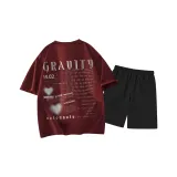 Бордовый топ, черные штаны