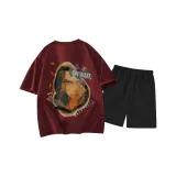 Бордовый топ, черные штаны