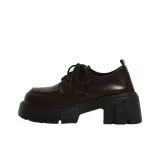 Коричневый