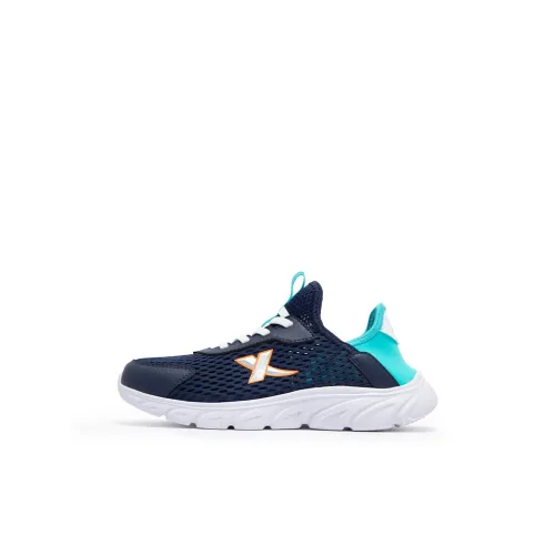 XTEP Устойчивые к истиранию низкие беговые кроссовки Темно-синий заливно-синий детский