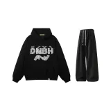 Чёрный топ + чёрные клетчатые штаны