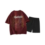 Бордовый топ, черные штаны