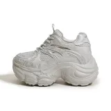 Серебристо-серый