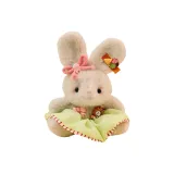 Коричневый кролик, зеленое платье