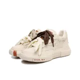 Белый, женский