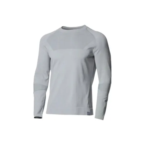 Under Armour Серый Мужской Свитеры