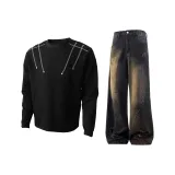 Чёрный топ + угольно-чёрные джинсы