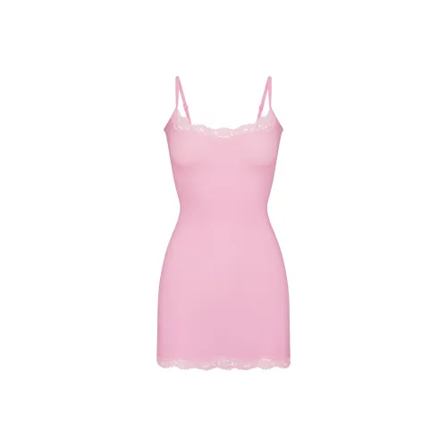 SKIMS FW25 PASSE TOUT Кружевная юбка-платье Женское