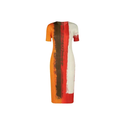 PLEATS PLEASE ISSEY MIYAKE Короткий рукав Платье Женское
