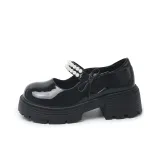 Яркий черный