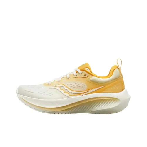 Saucony Surge 3 Беговые кроссовки Женские Желтые