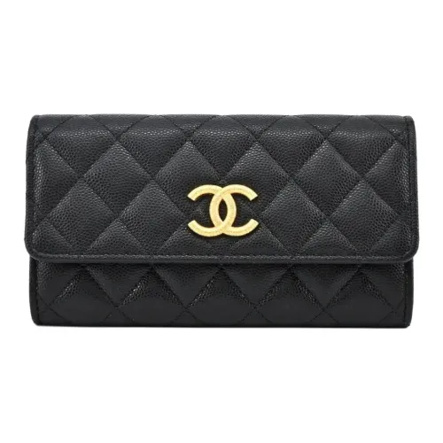 CHANEL С рельефом Тисненый Блестящий Икорный Телячья кожа Кошелек Женские Черный