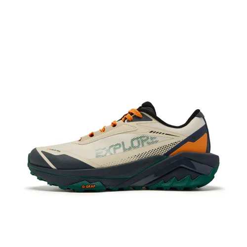 QIAODAN Амортизация Баланс And Oтскок Низкие Кроссовки для Беговых Трейлов Мужские Оригинально-белые с Голубым Крылатым Ласточкой