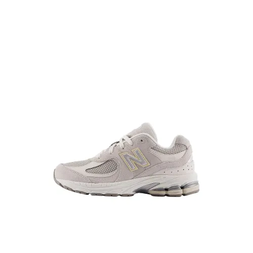 New Balance NB 2002 Low Топ Kids Lifestyle Shoes Экрю Детский