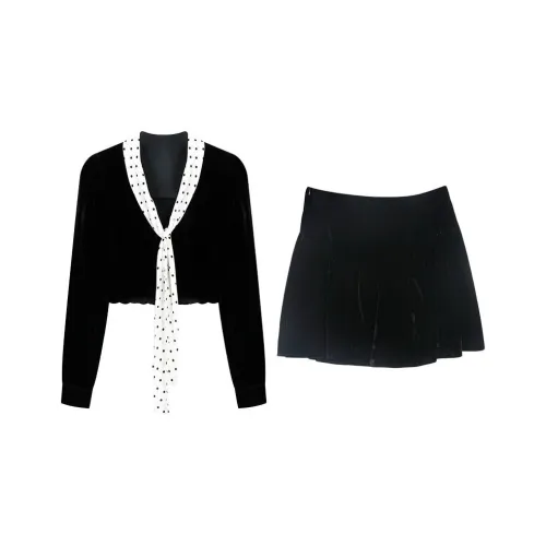 CHARM GLOW Черный Женские Комплекты с Юбкой