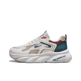 Бежевый, зеленый, красный.