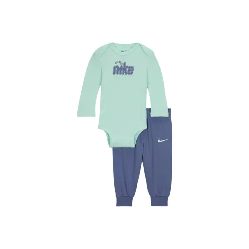Nike Повседневная спортивная одежда для малышей и детей младшего возраста