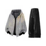 Топ и черные штаны