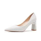 Серебристый