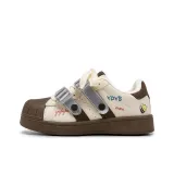 Желто-коричневый