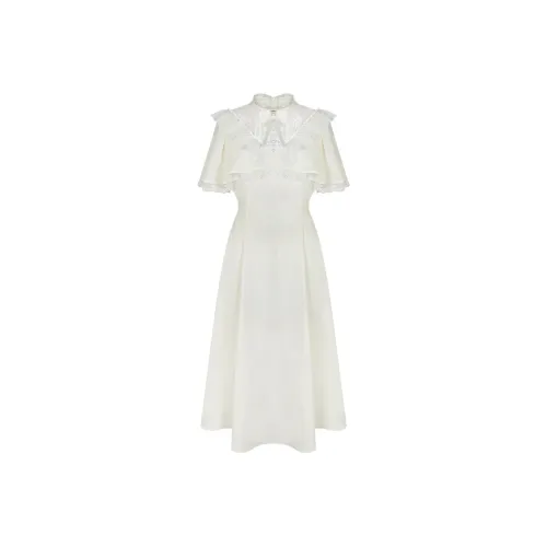 Женские короткие платья с короткими рукавами