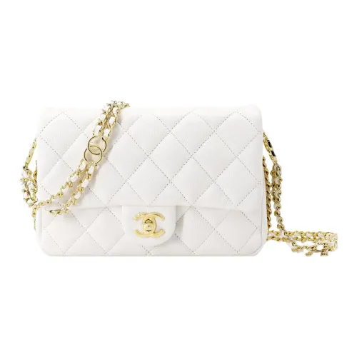 CHANEL Сумки через плечо Женские