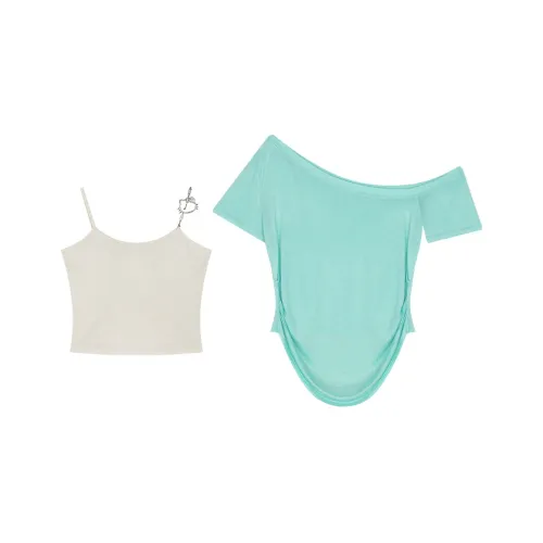 Женские повседневные костюмы