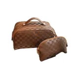 Коричневый