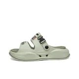 Оливковый зеленый