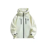 Светло-жёлтый