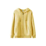 Светло-желтый