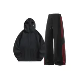 Чёрный топ + чёрные красные штаны