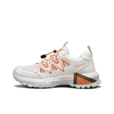 Бежево-оранжевый