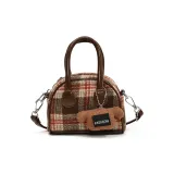 Коричневый