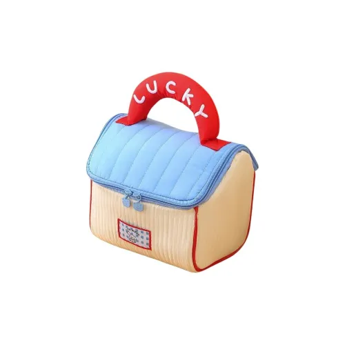 CLOLV KISS Макияж и Дорожные косметички Унисекс