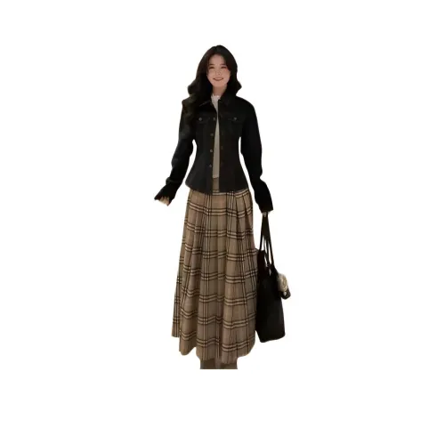 BEAUTIFUL CONFESSION Комплект с юбкой Женские