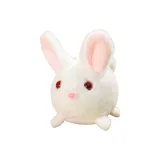 Белый маленький кролик