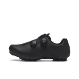 Черная обувь с шипами для горных треков