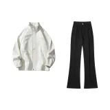 Белая кожаная куртка + черные джинсы