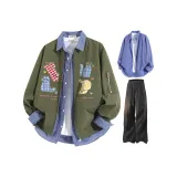 Армейское зеленое пальто + сине-белая клетчатая рубашка + черные парашютные штаны