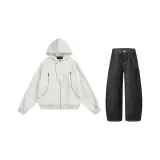 Белый топ + черные джинсы