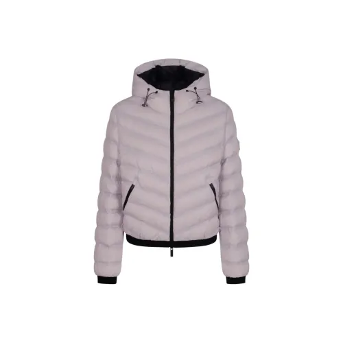 Moncler Куртки и Пальто Женские